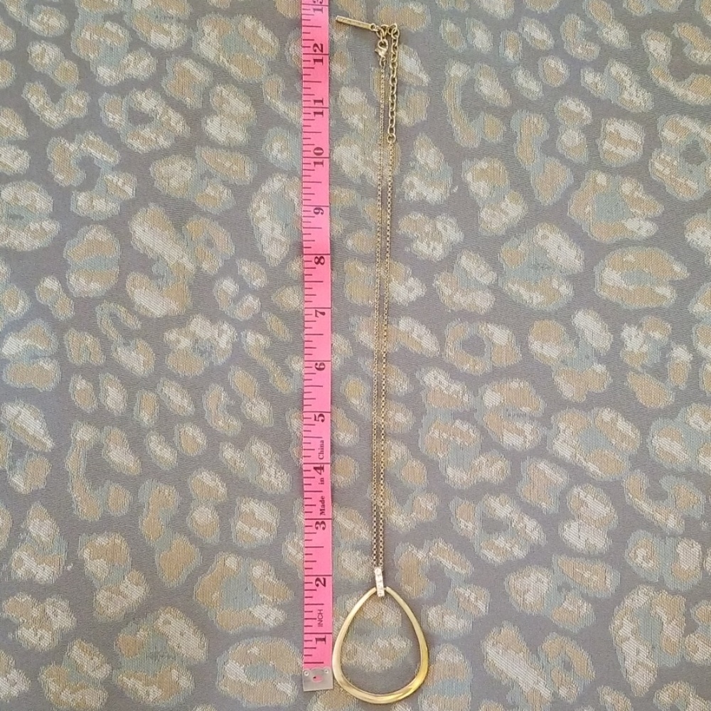 2/$25 T Tahari Gold 18" Choker - Picture 2 of 4